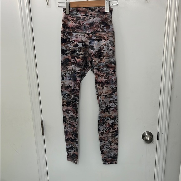 Lululemon Women's Align High-Rise Pant 28" - Picture 3 of 8